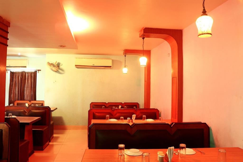 Hāora Oyo 1348 Hotel Zaika Inn מראה חיצוני תמונה